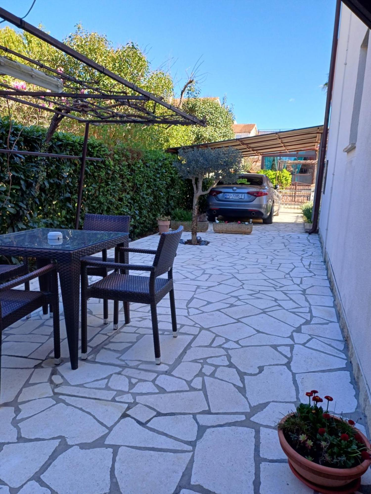 Apartments Grahovac Умаг Екстериор снимка